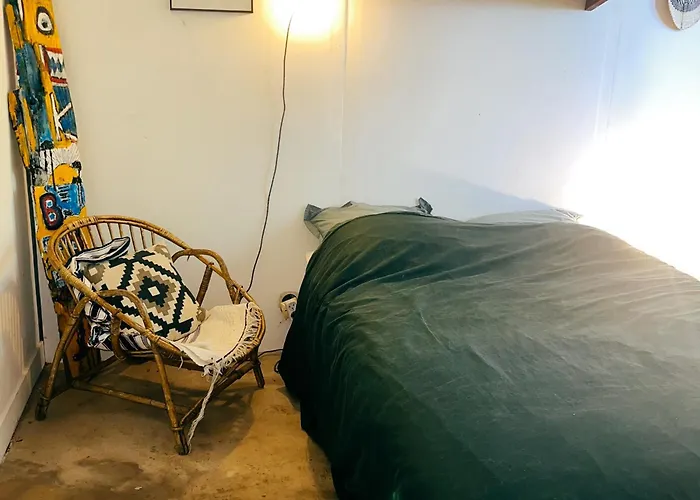 Bed & Breakfast Folk *